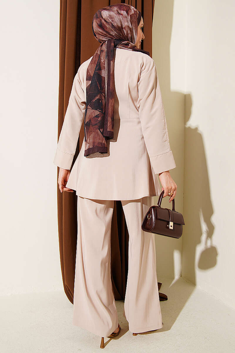 V-Neck Modal Two-Piece Set with Gold Accessory - Stone