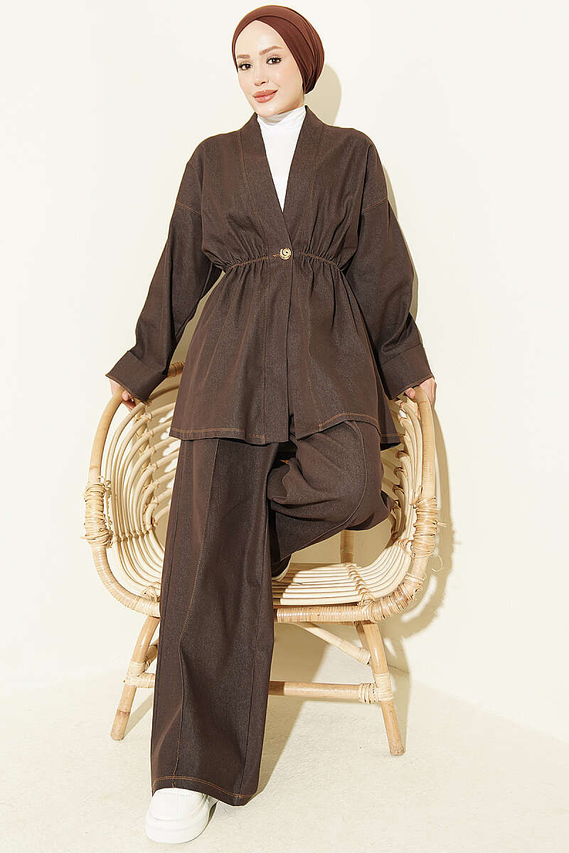 Two-Piece Set with Gold Buttons and Elastic Waist - Dark Brown