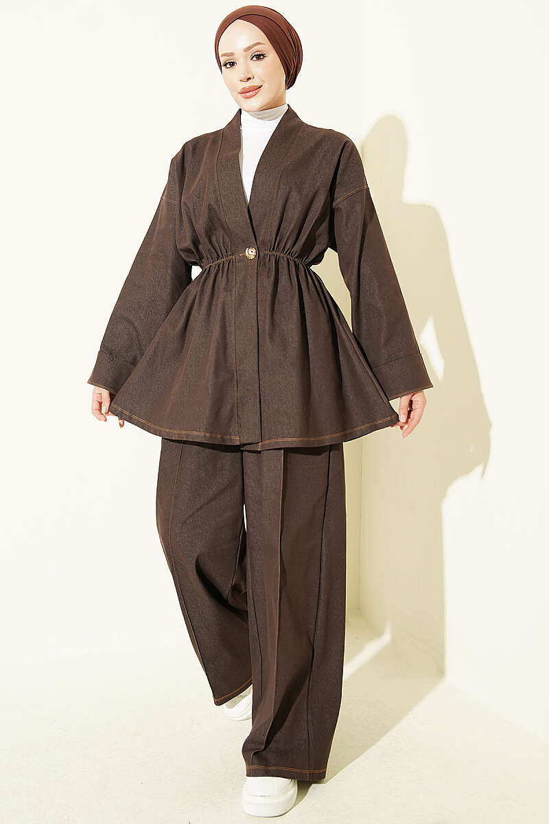 Two-Piece Set with Gold Buttons and Elastic Waist - Dark Brown