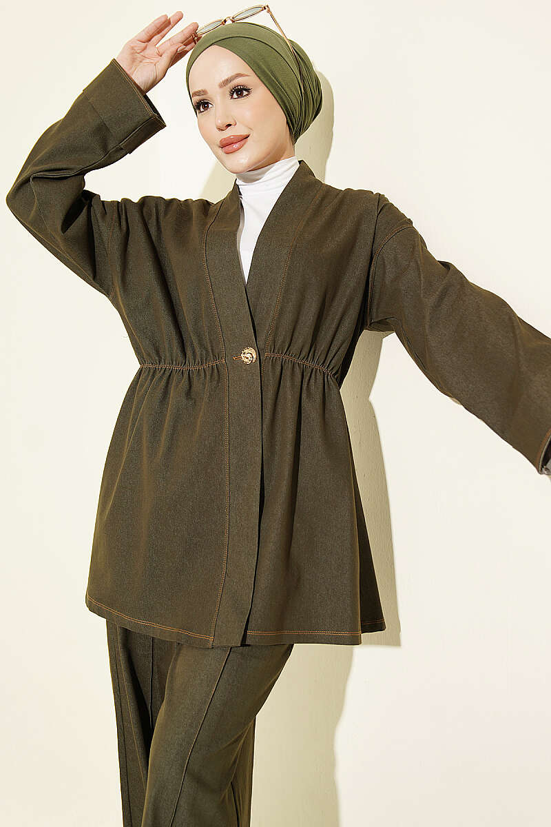 Two-Piece Set with Gold Buttons and Elastic Waist - Khaki