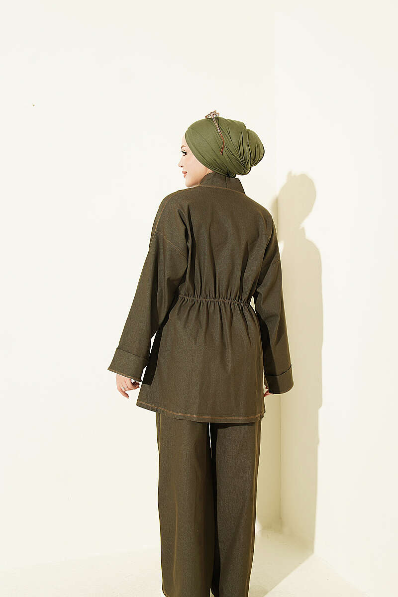Two-Piece Set with Gold Buttons and Elastic Waist - Khaki