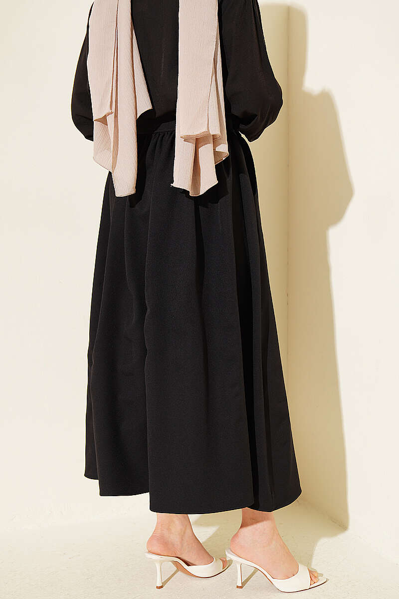 Double-Knit Skirt with Pockets and Gold Buttons - Black