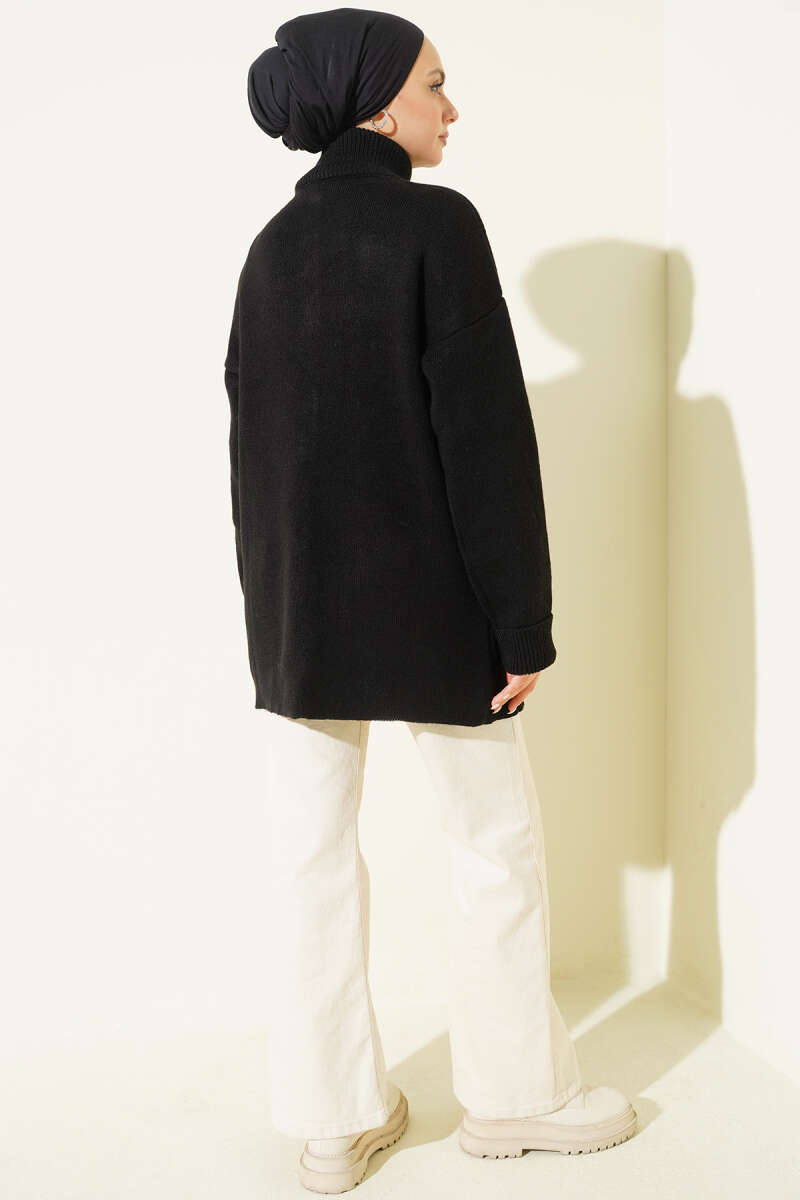 Pocket Knit Cardigan with Gold Buttons - Black