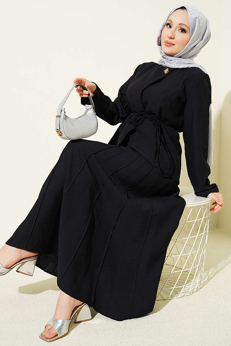 Belted Pleated Skirt Set with Gold Buttons - Black