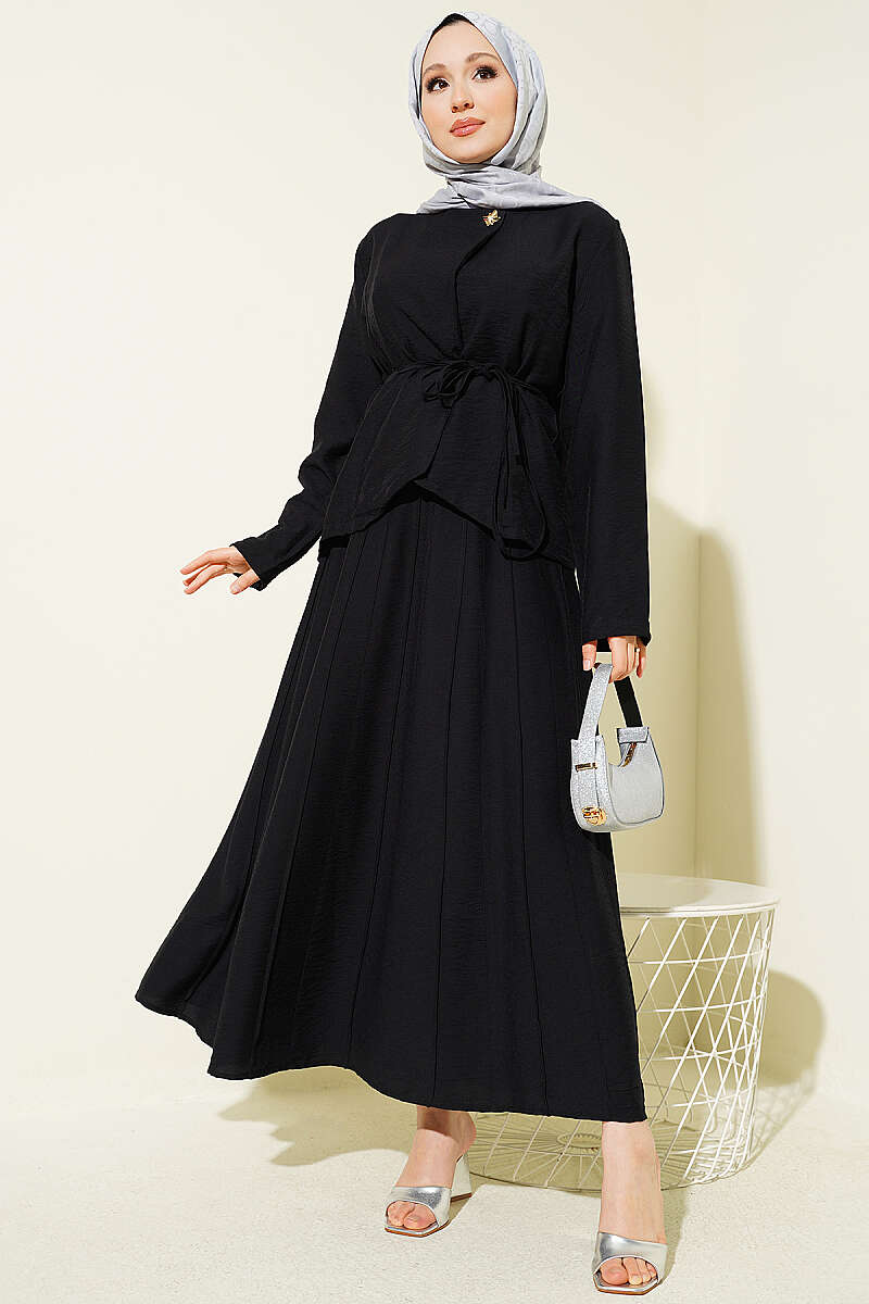 Belted Pleated Skirt Set with Gold Buttons - Black