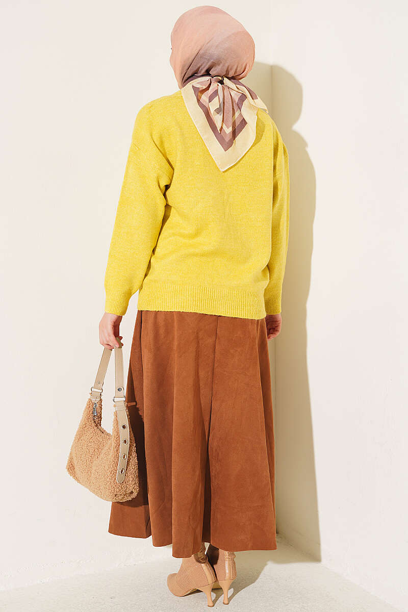 Short V-Neck Knit Cardigan with Gold Buttons - Olive