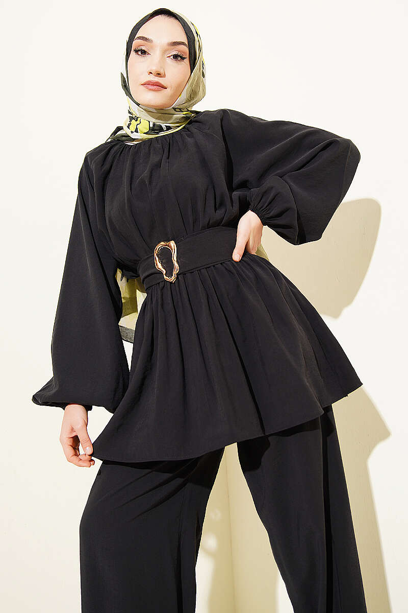 Modal Two-Piece Set with Gold Buckle and Elastic Waist - Black