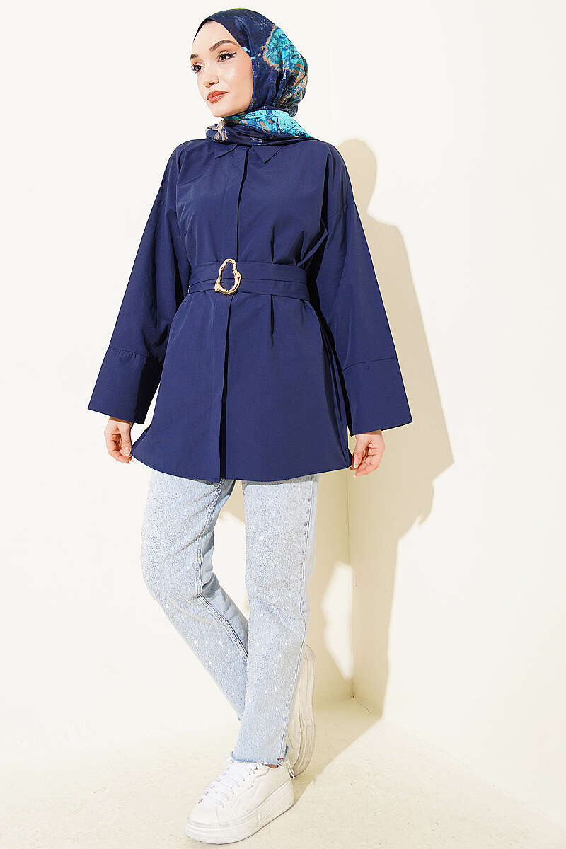 Concealed-Button Shirt with Gold Buckle - Navy