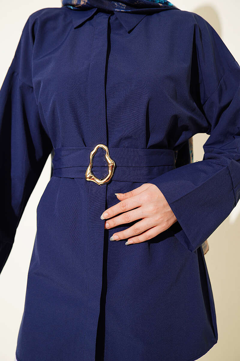 Concealed-Button Shirt with Gold Buckle - Navy