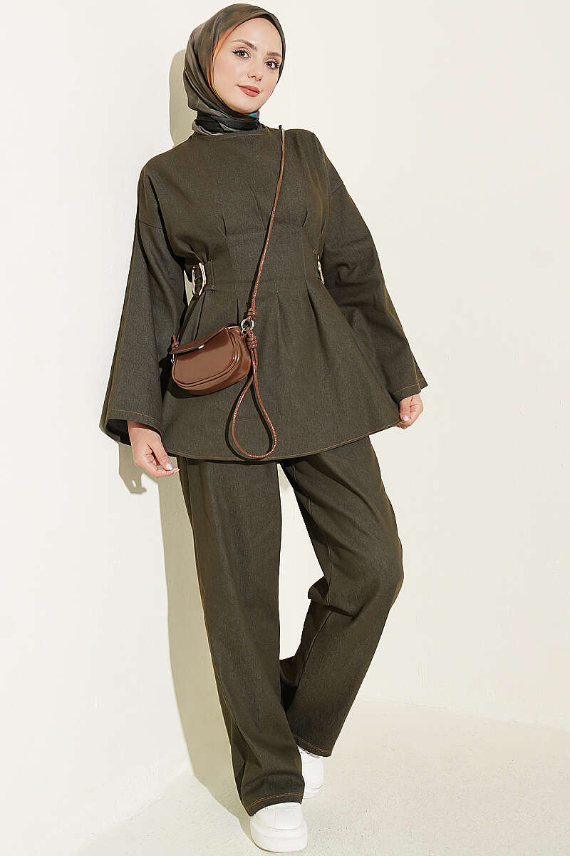 Two-Piece Set with Gold Buckle and Darts - Khaki