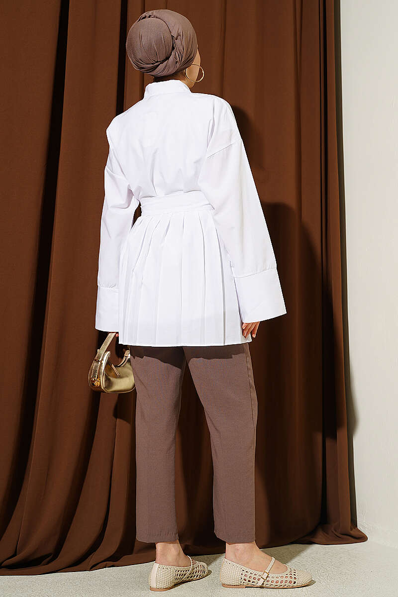Pleat-Detail Shirt with Gold Buckle - White