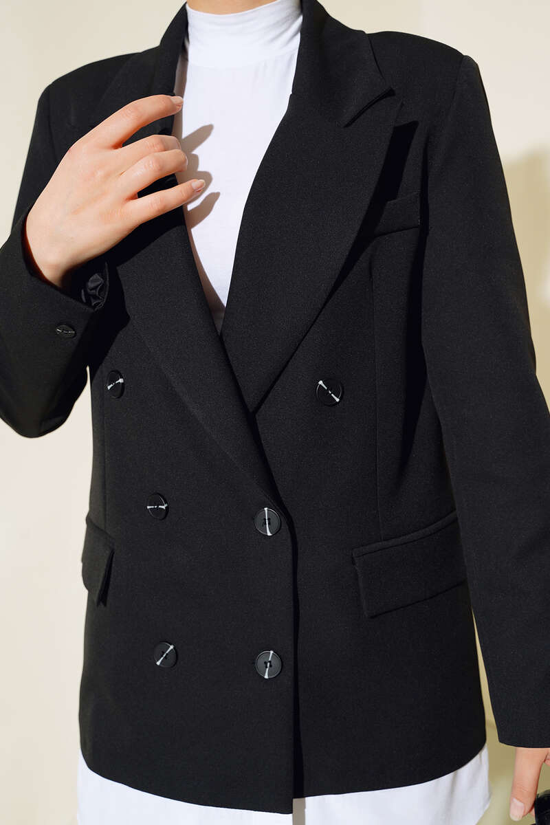 Six-Button Jacket with Shirt Trim - Black