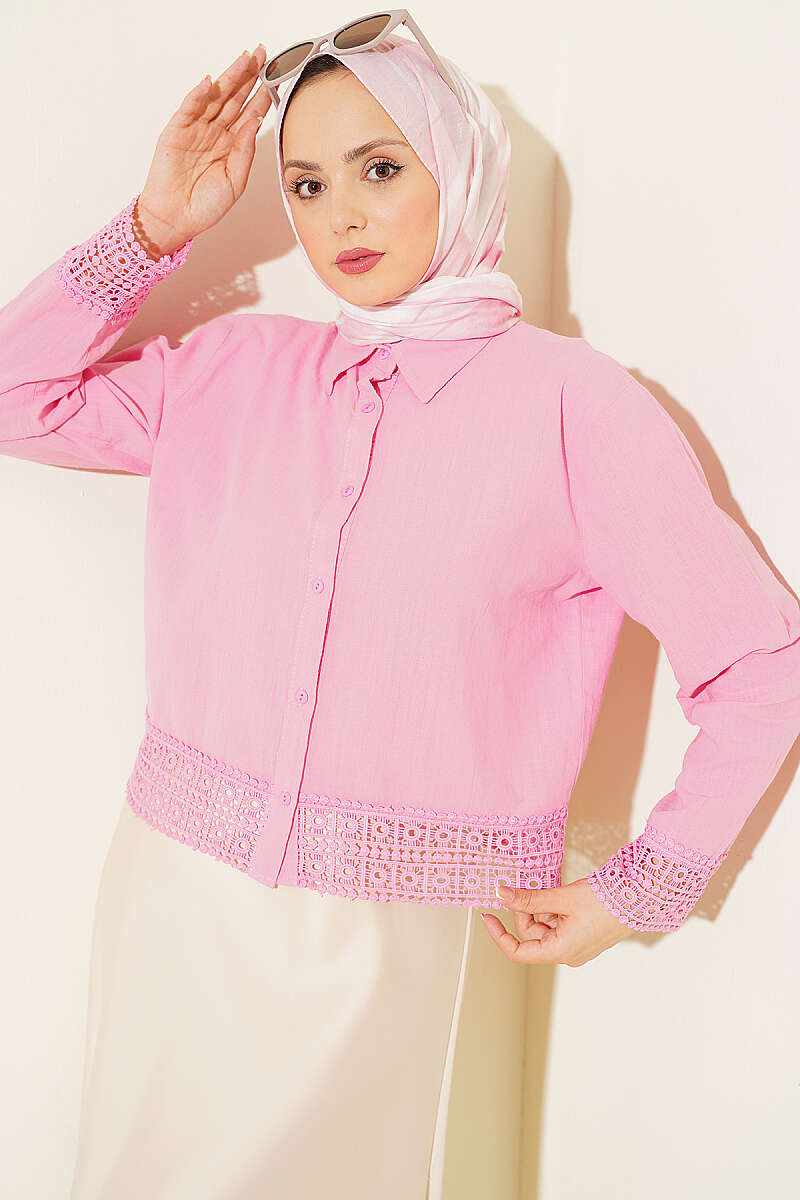 Short Linen Shirt with Guipure Detail - Pink
