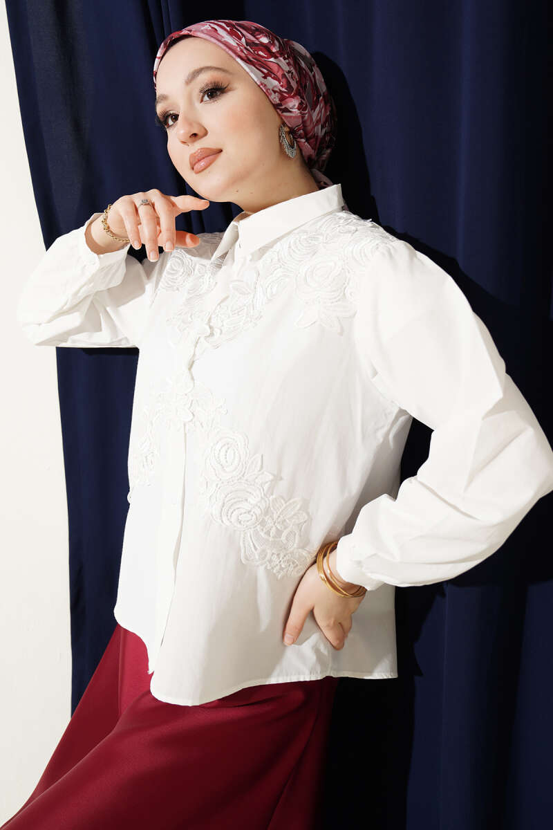 Short Shirt with Guipure Embroidery - White