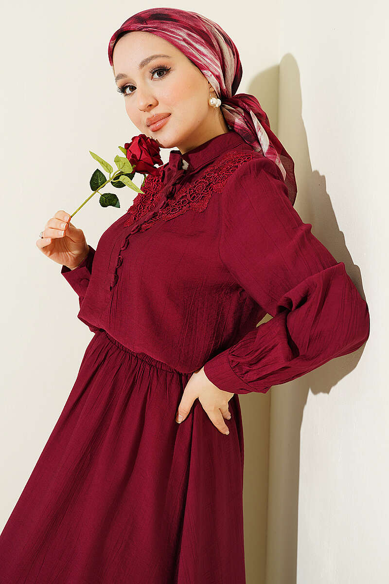 Guipure Skirt Set with Half Rivet Buttons - Burgundy