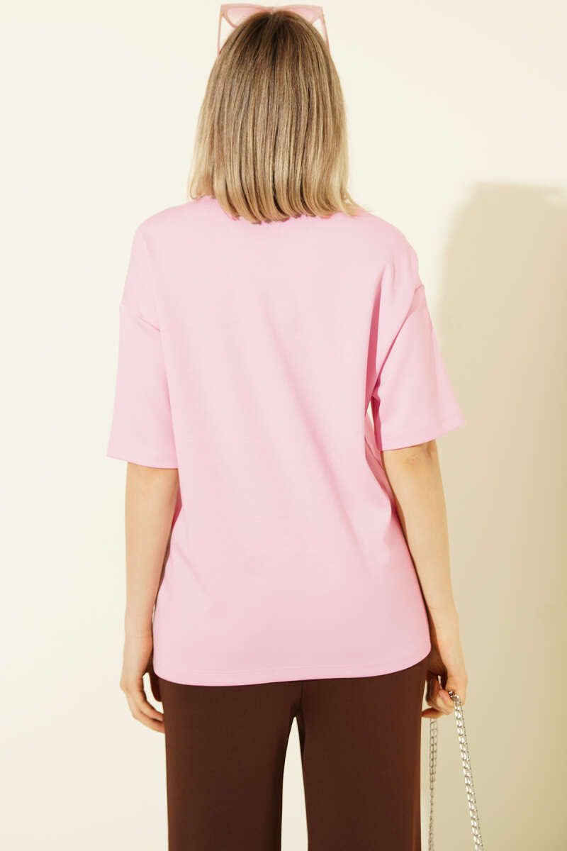 "I'm Good in Work" Embroidered T-Shirt - Pink