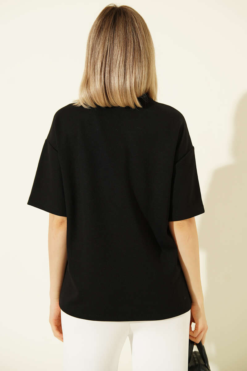 "I'm Good in Work" Embroidered T-Shirt - Black