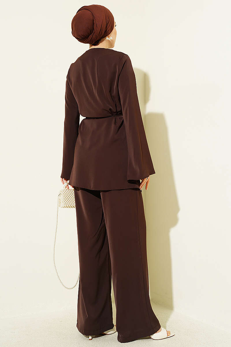Dart Two-Piece Set with Pearl Buttons - Brown