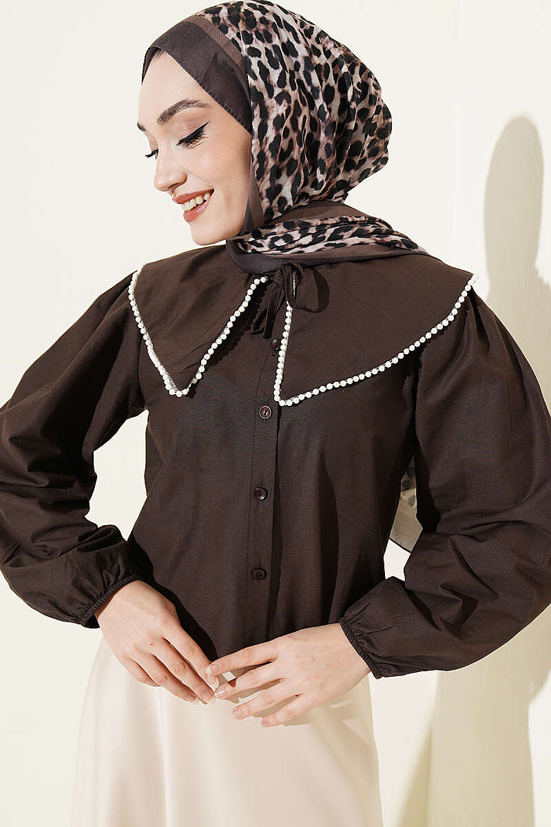 Short Sailor-Collar Shirt with Pearls - Dark Brown
