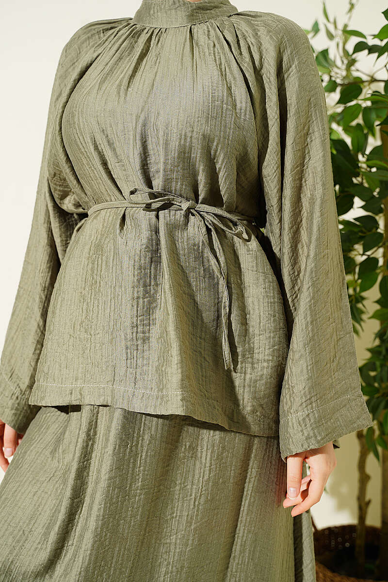 Loose Two-Piece Skirt Set with Cord Belt - Khaki