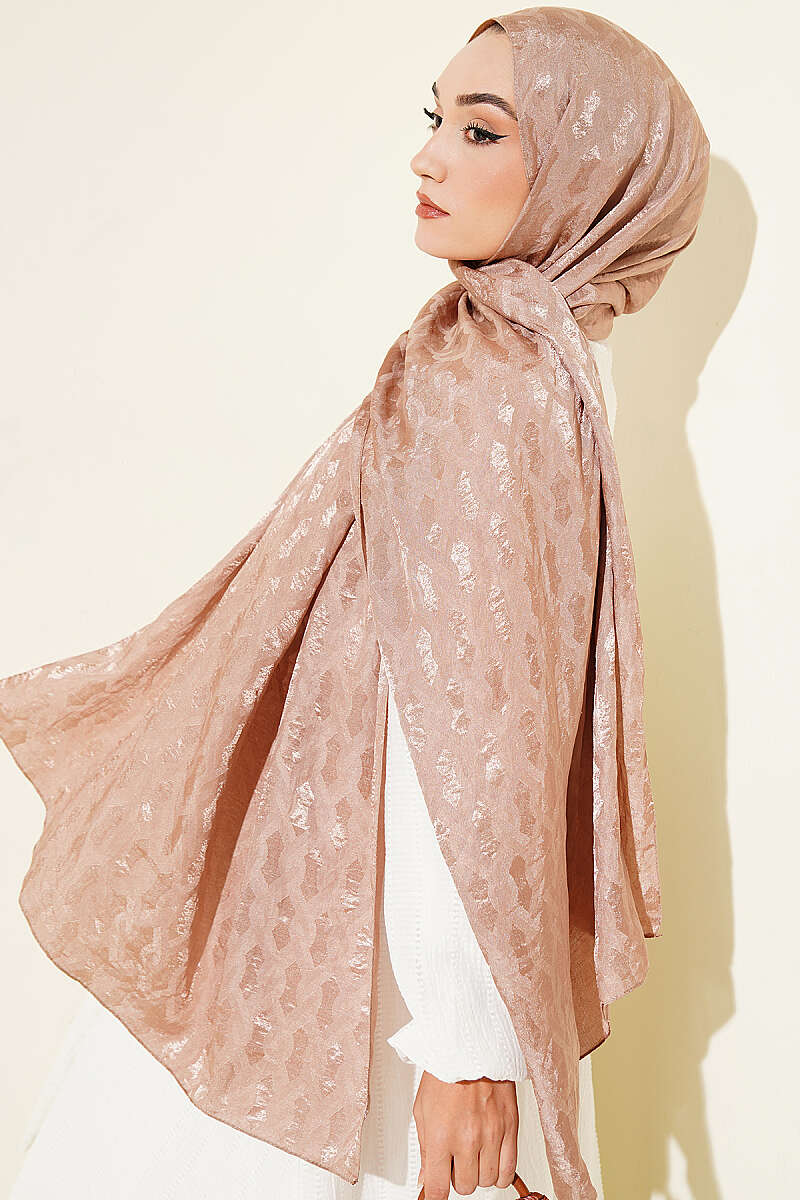Embossed Jacquard Shawl - Latte