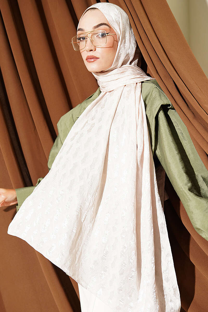 Embossed Jacquard Shawl - Champagne