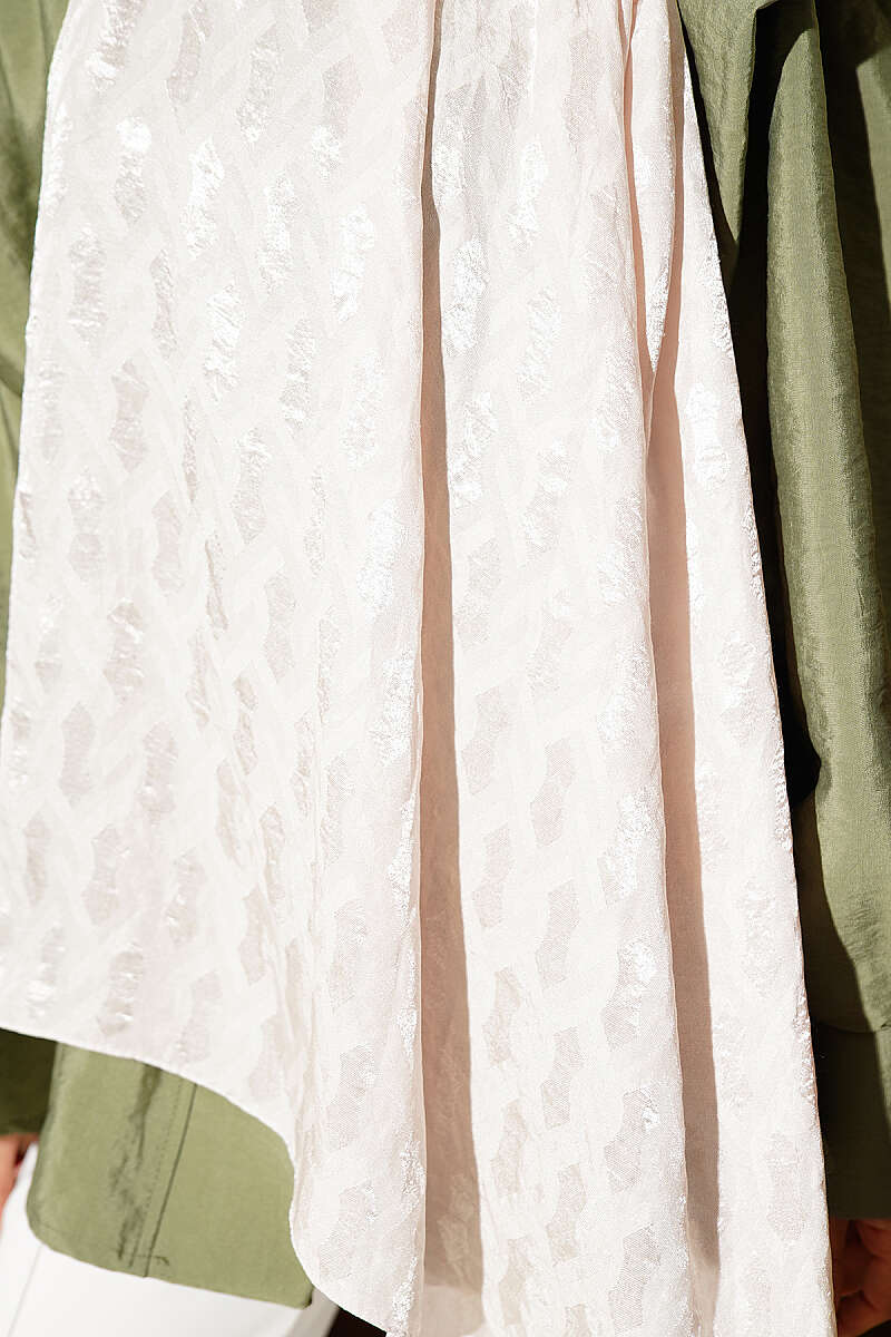 Embossed Jacquard Shawl - Champagne