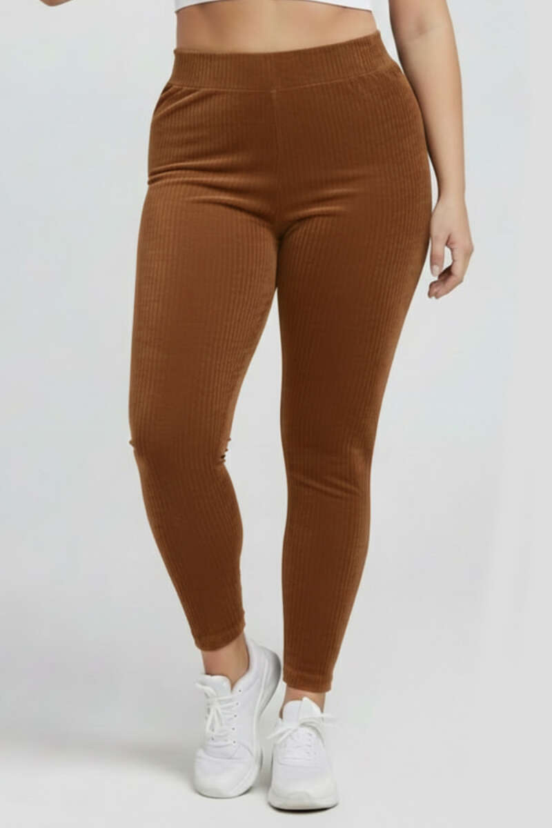 Plus-Size Velvet Leggings - Brown