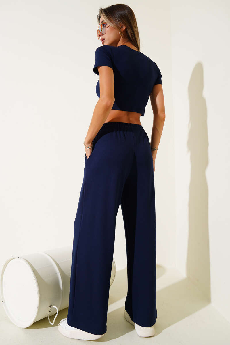 Heart Embroidered Crop Two-Piece Set - Navy