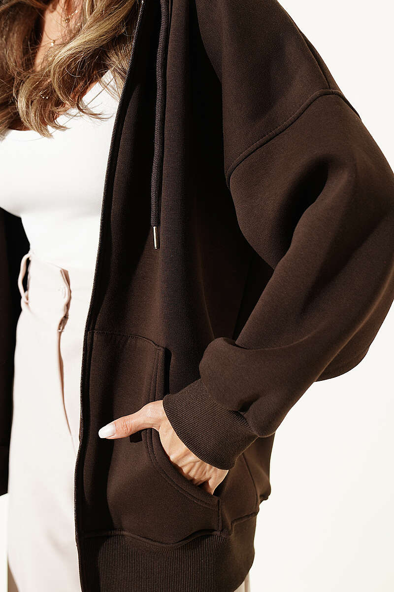 Three-Thread Cardigan with Kangaroo Pocket - Brown