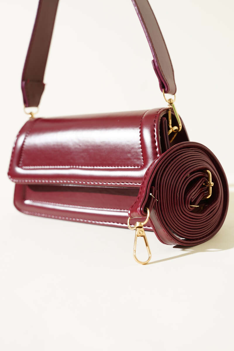 Magnetic Flap Handbag - Burgundy