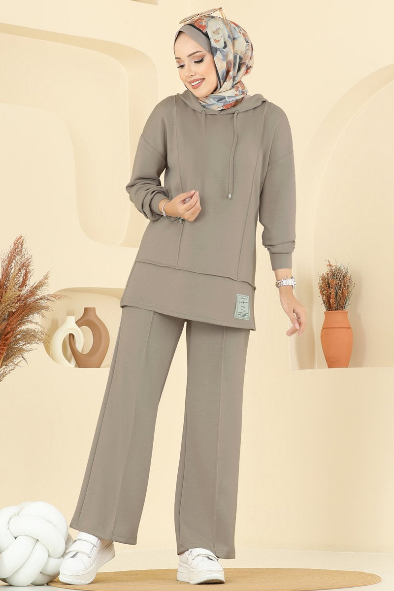 Modal Set with Hood Detail - Mink