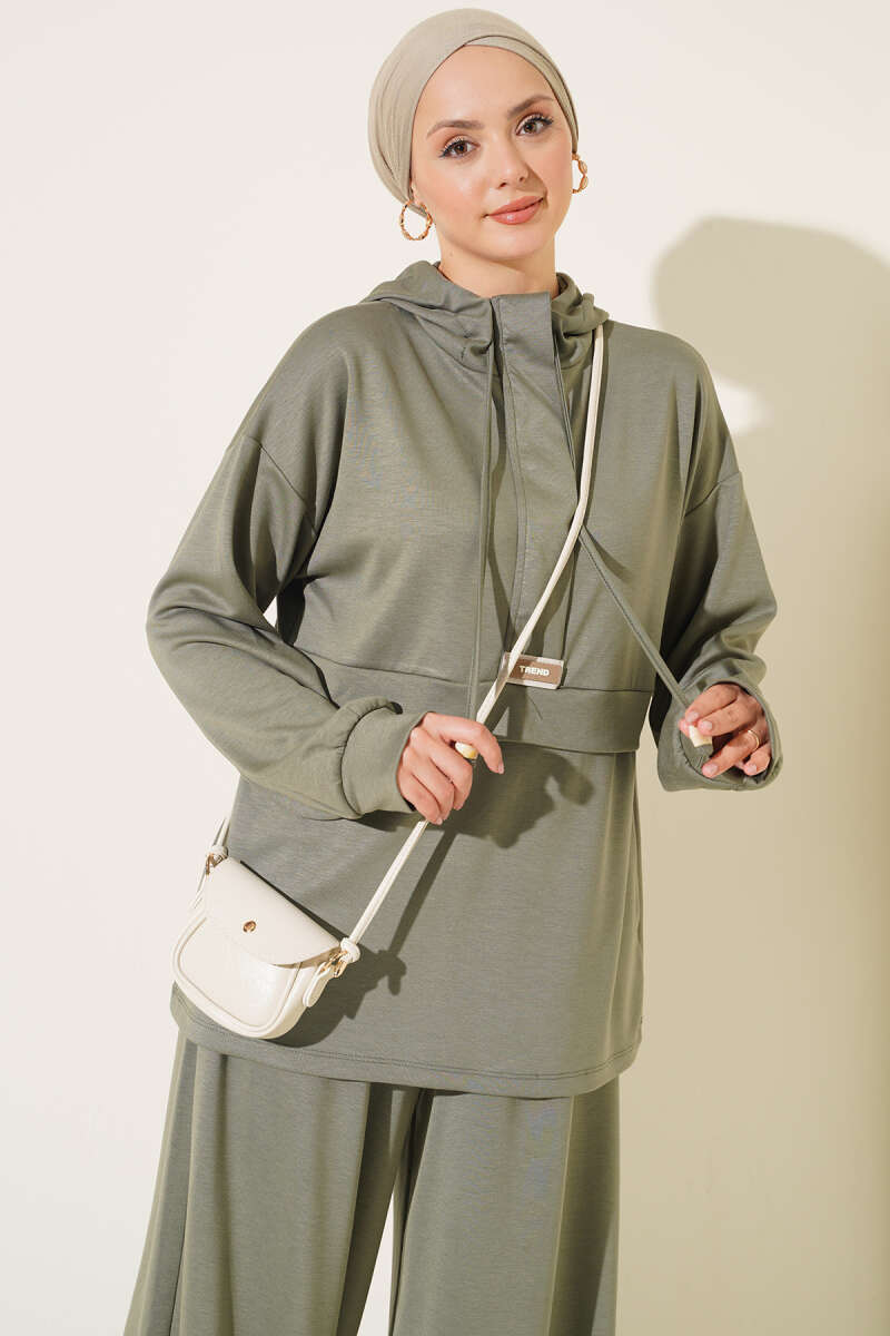 Hooded Two-Piece Set with Emblem - Almond Green