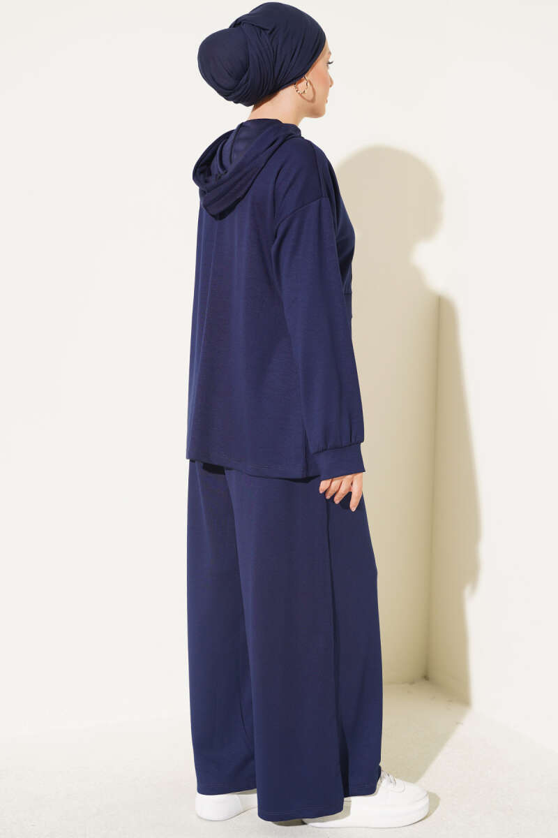 Hooded Two-Piece Set with Emblem - Navy