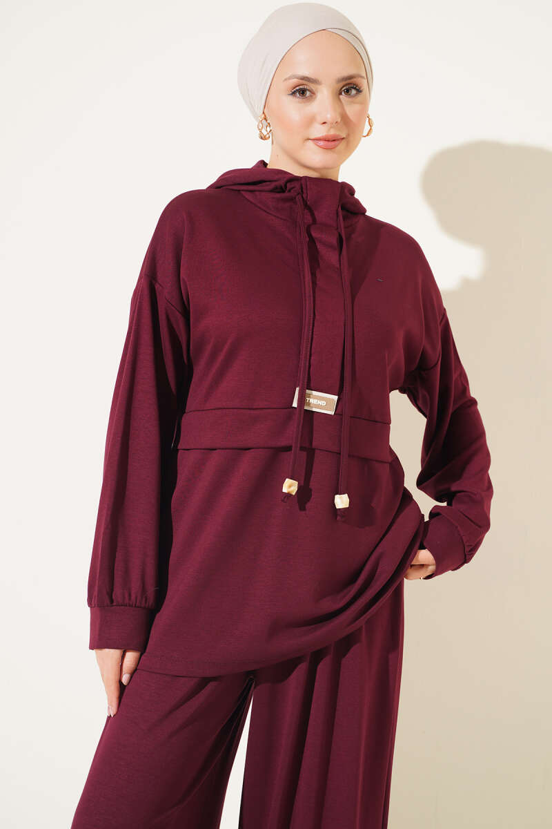 Hooded Two-Piece Set with Emblem - Plum