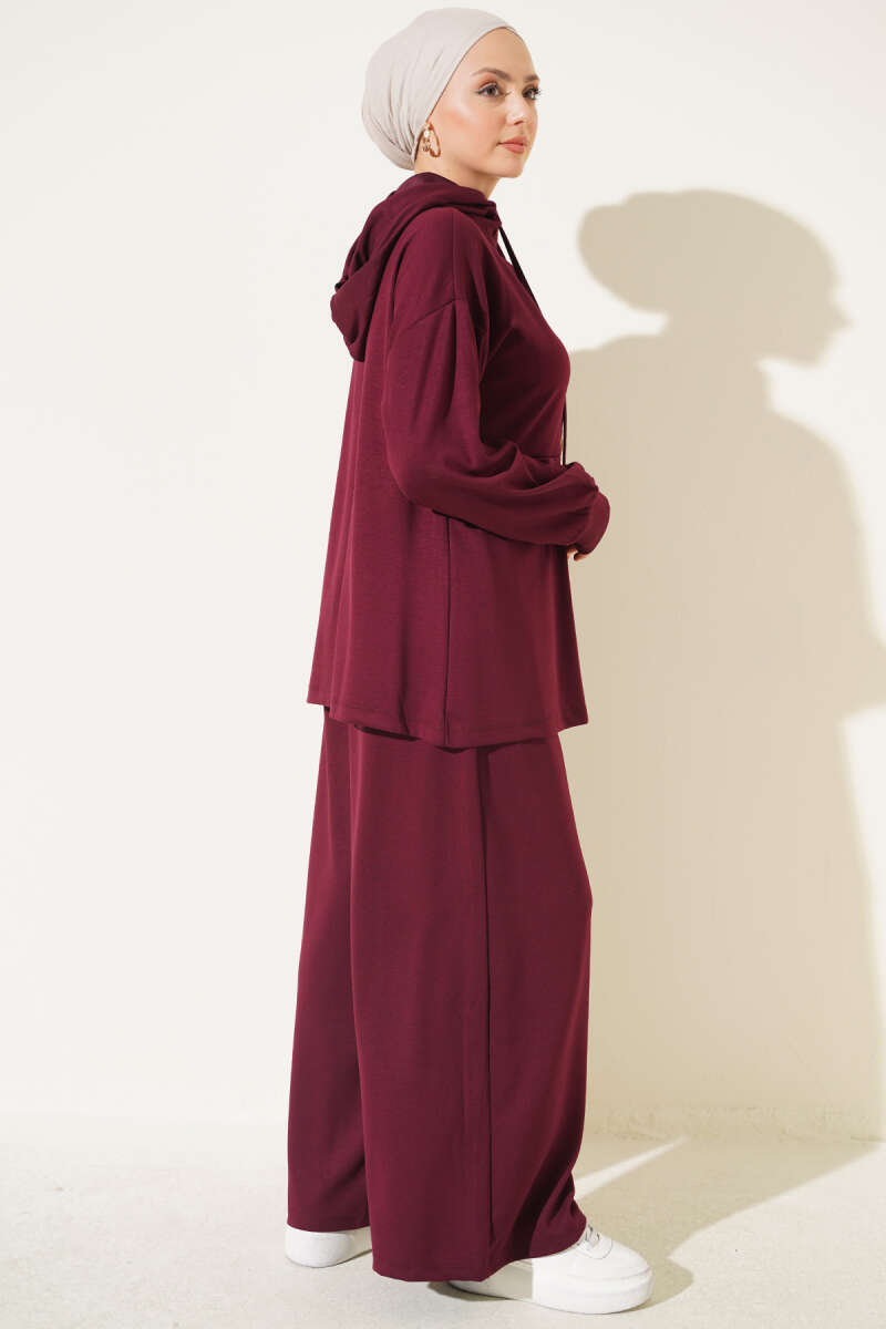 Hooded Two-Piece Set with Emblem - Plum