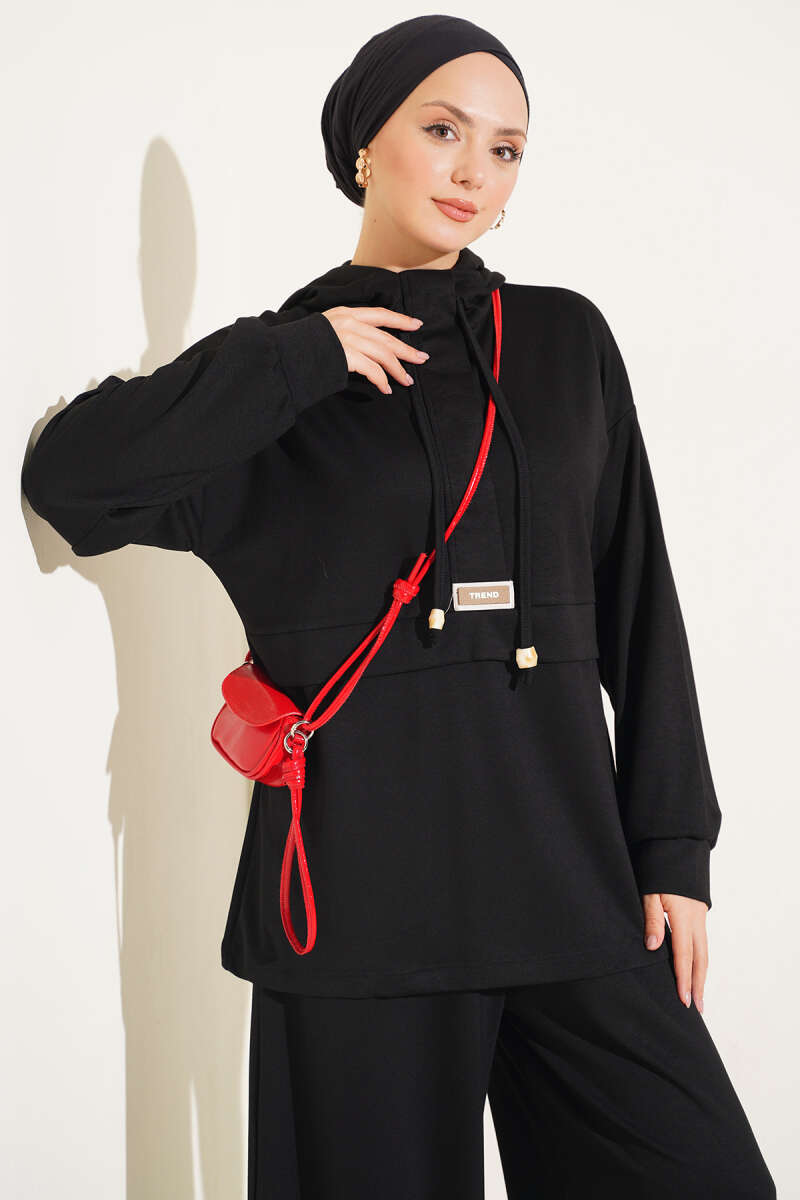 Hooded Two-Piece Set with Emblem - Black