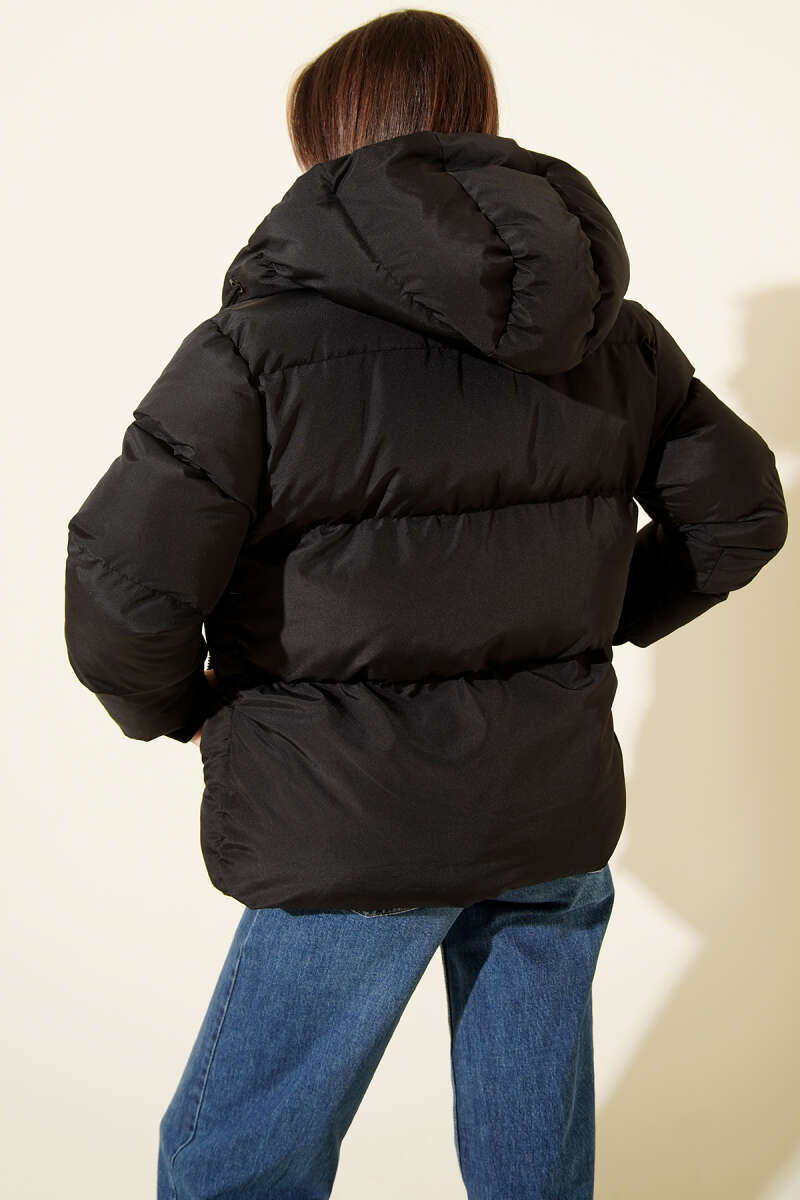 Short Hooded Puffer Jacket with Pockets - Black