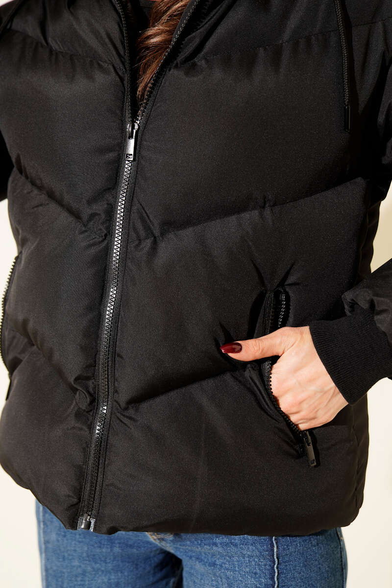 Short Hooded Puffer Jacket with Pockets - Black