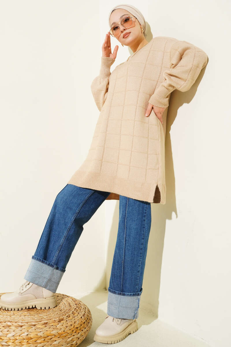 Soft Check Pattern Knit Tunic - Latte