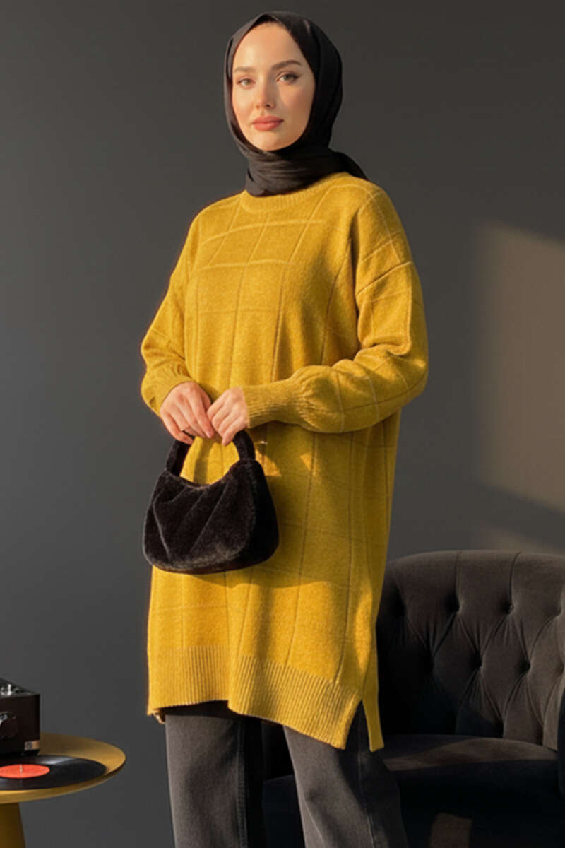 Soft Knit Tunic with Square Texture - Olive