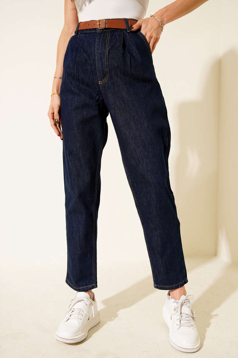 Jeans with Belt Detail - Classic Denim