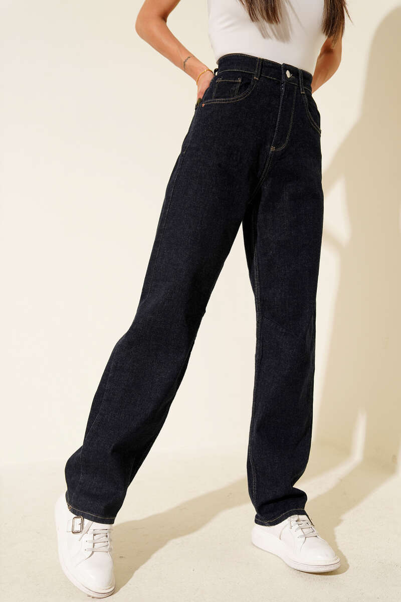 Mom Jeans with Belt Buckle - Navy
