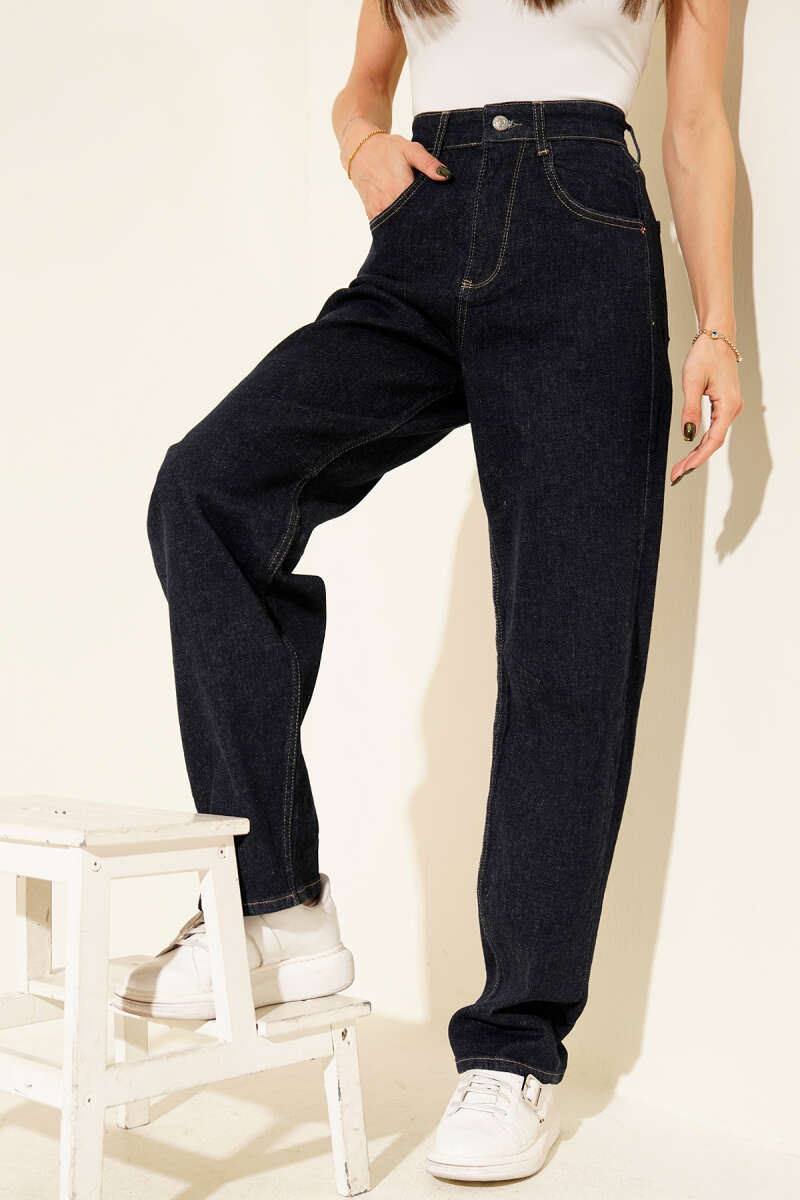 Mom Jeans with Belt Buckle - Navy