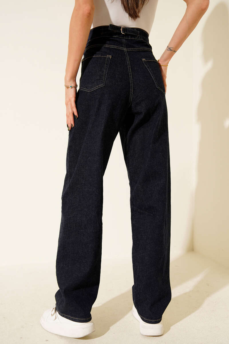 Mom Jeans with Belt Buckle - Navy