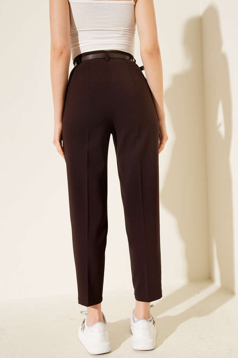 Belted Slim-Leg Tailored Pants - Brown