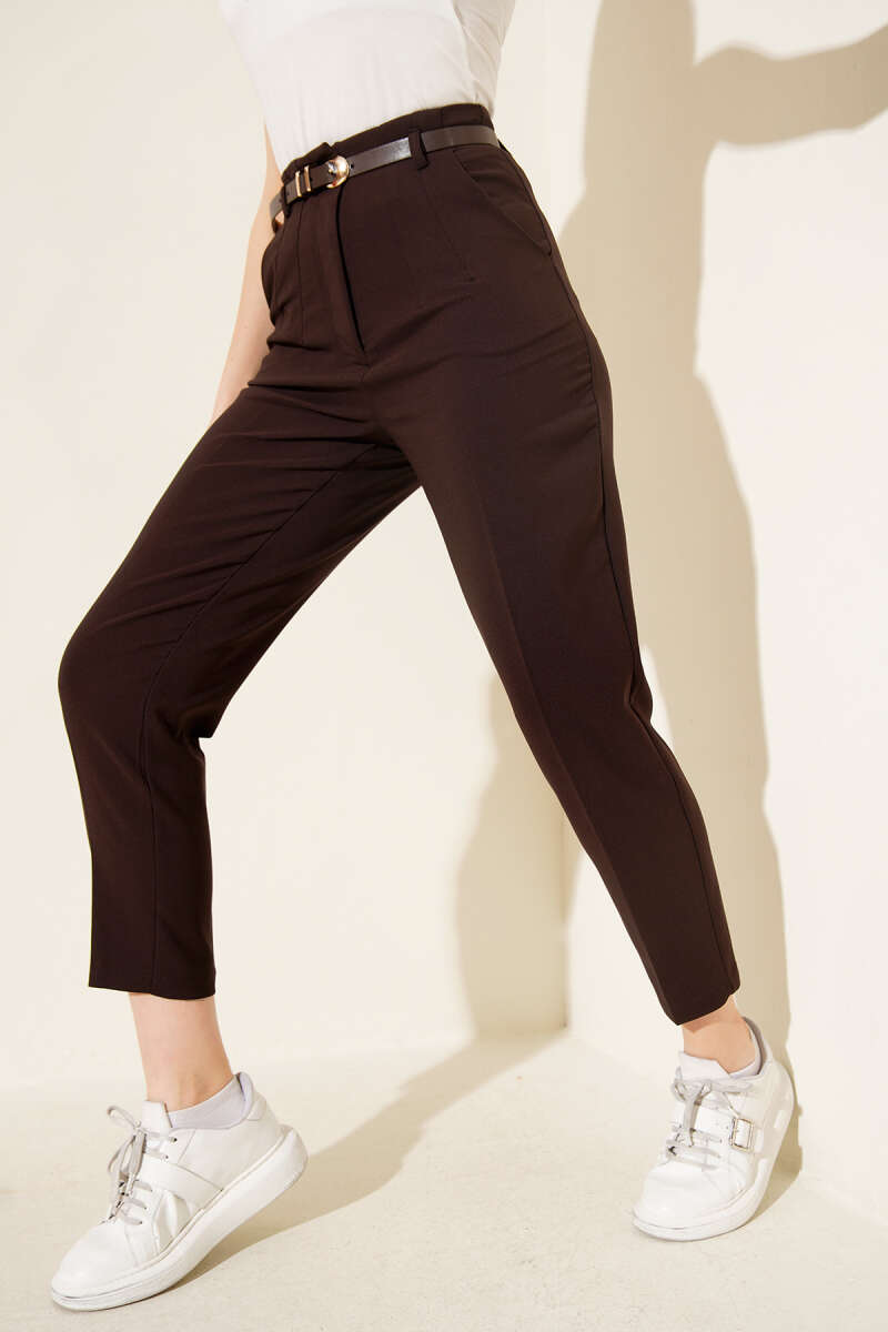 Belted Slim-Leg Tailored Pants - Brown