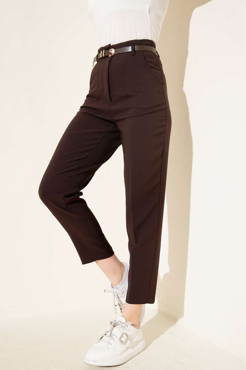 Belted Slim-Leg Tailored Pants - Brown