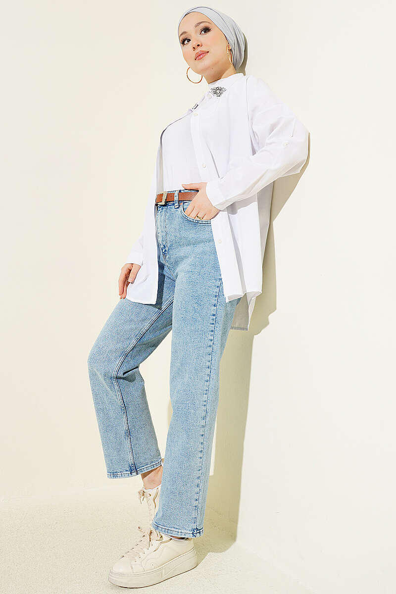 Belted Mom Jeans - Light Wash