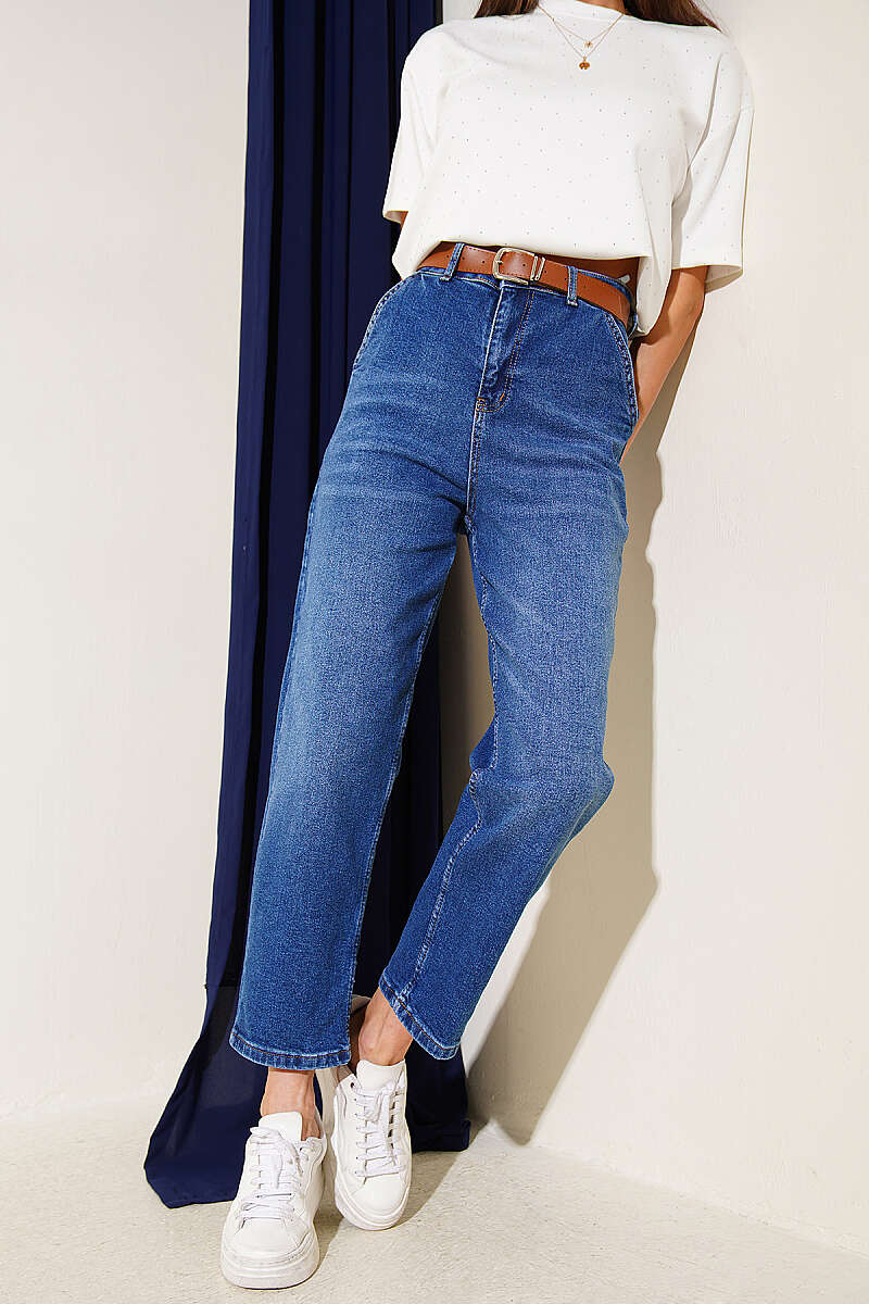 Belted Mom Jeans - Blue